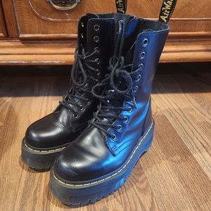 Dr. Martens Jadon Hi women size 6